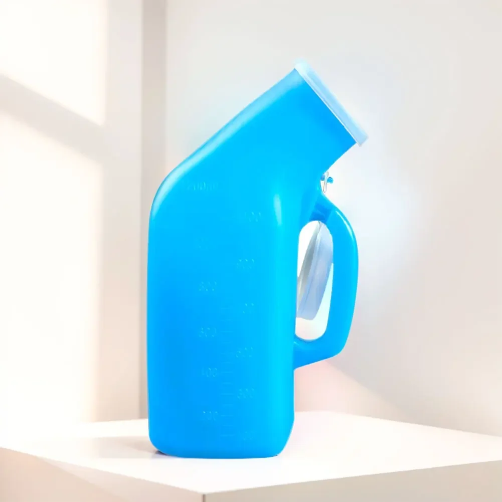 男性用ポータブル小便器,ふた付きプラスチック小便器,こぼれ防止のおしっこボトル,高齢者および車用,1200ml