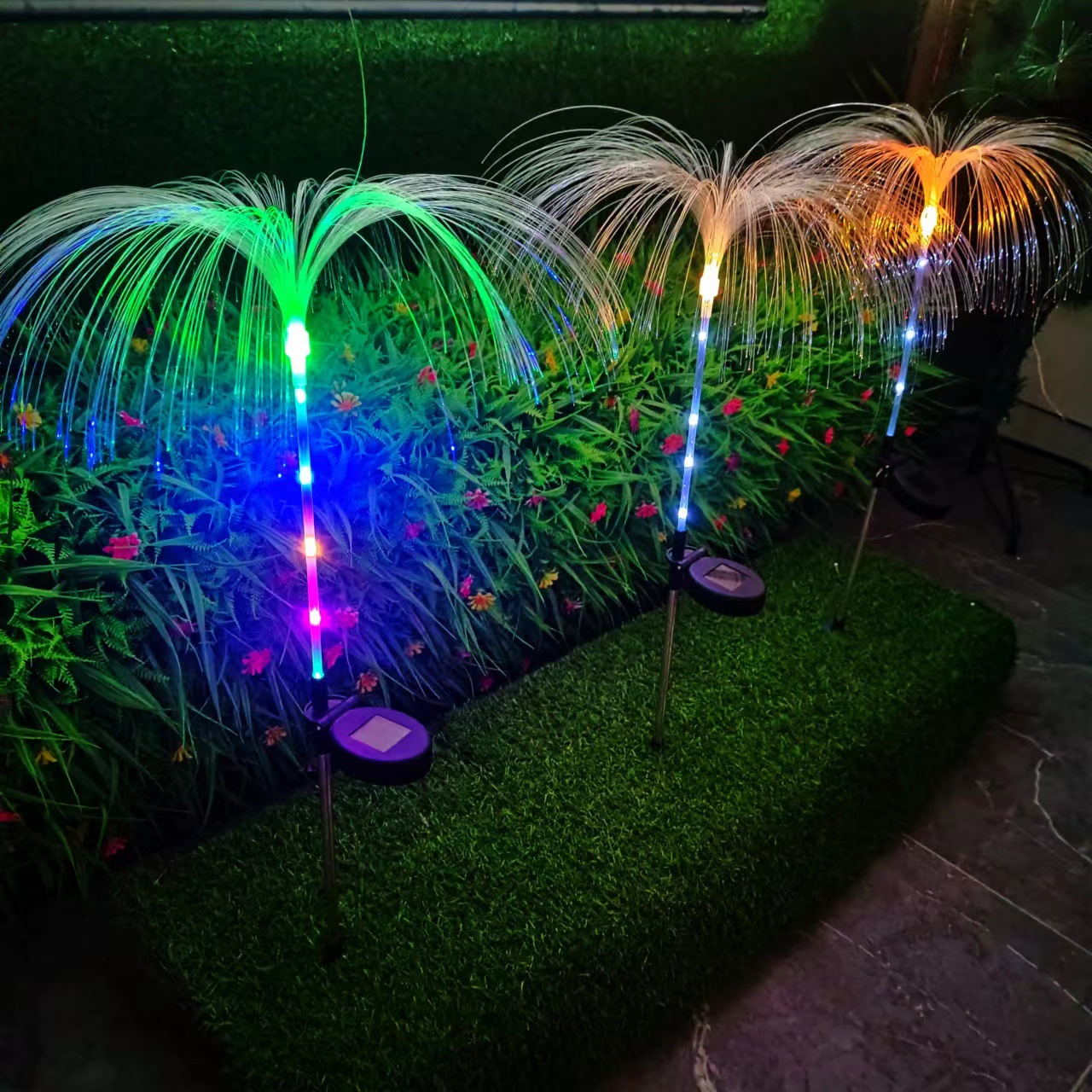 Luci da giardino a LED per meduse solari Lampada da giardino impermeabile per esterni Cortile Balcone Pathway Prato Decorazione per feste di nozze Lampada da fiori a energia solare