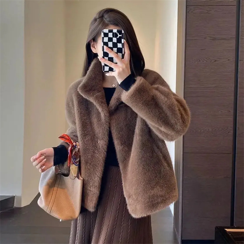 Pele de vison de uma peça gola alta casaco de pele para mulheres jovens vison curto 2025 inverno mulher cor sólida eco-friendly casaco de pele solta