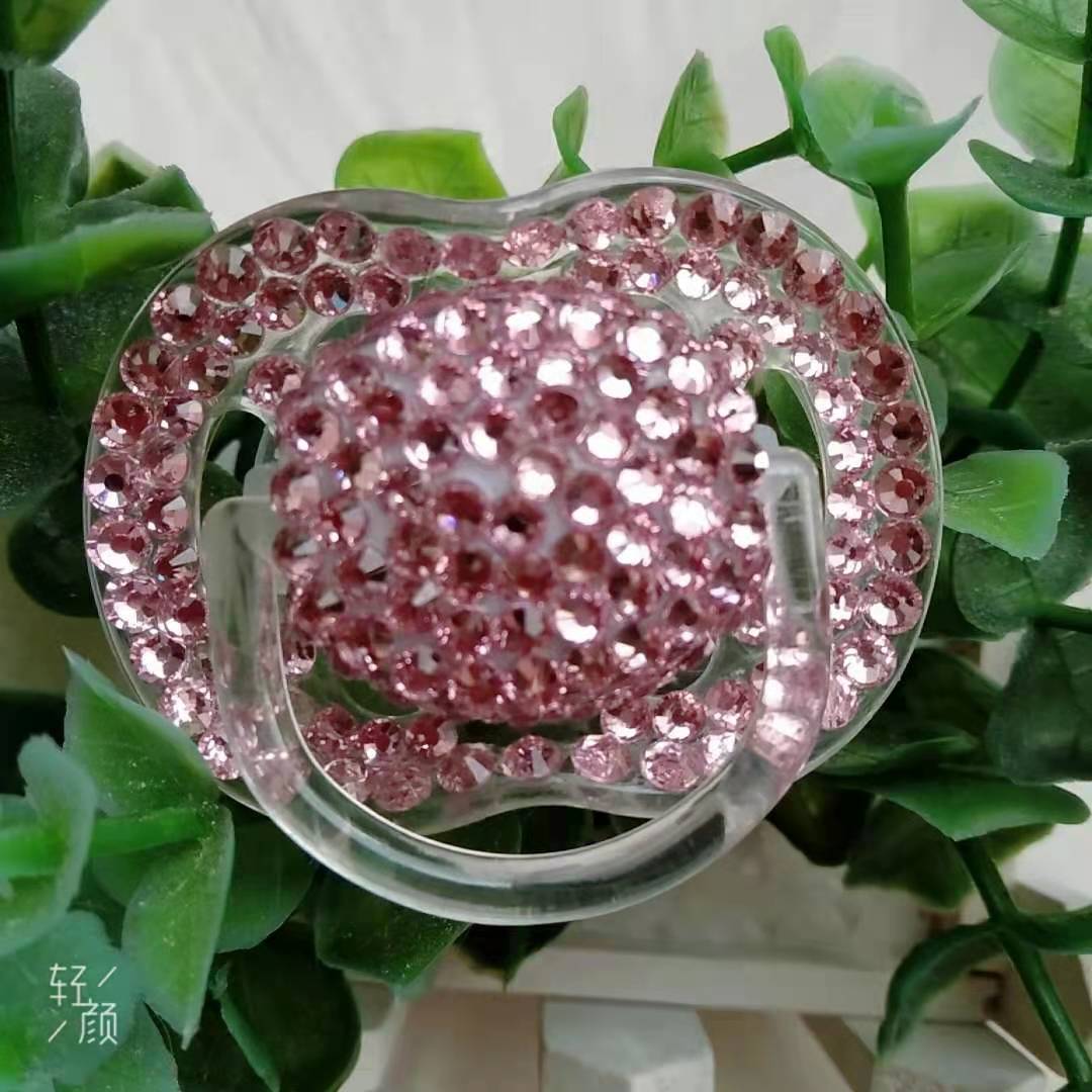 Повязка на голову с жемчугом и розовой лентой