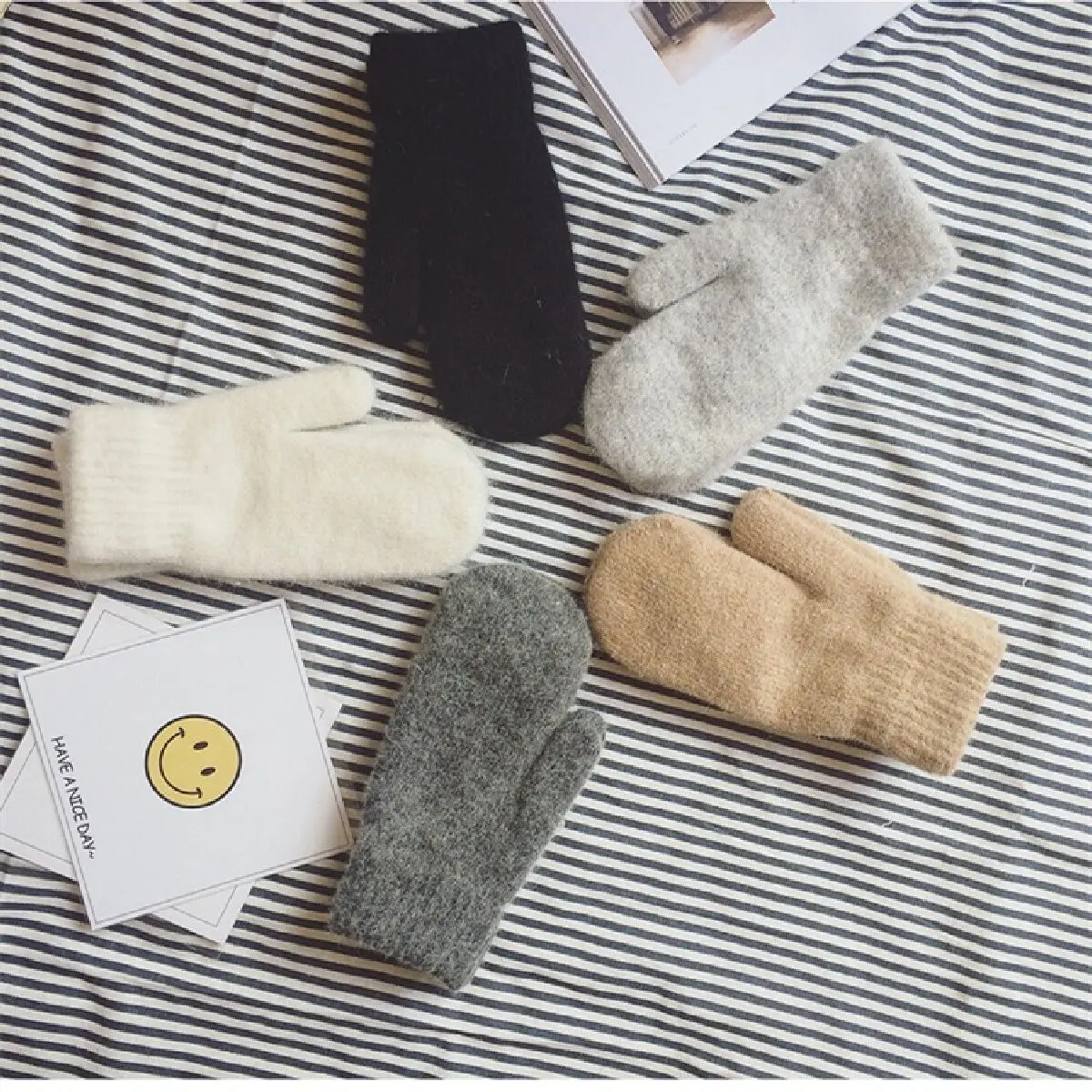 Neue Frauen Winter Warm Halten Plus Kaschmir Feste Elastizität Weiche Volle Finger Handschuhe Handschuhe Nachahmung Kaninchen Fell Gestrickte Nette