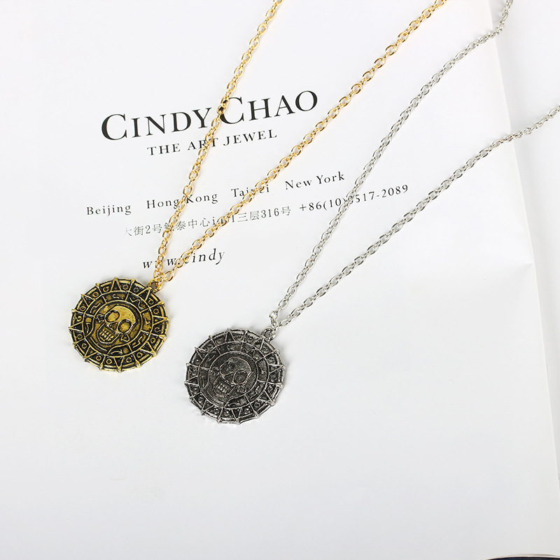 Collana con moneta d'oro azteca da uomo retrò in bronzo creativo, regalo, teschio azteco, collana pirata dei Caraibi, ciondolo per festa cosplay con teschio