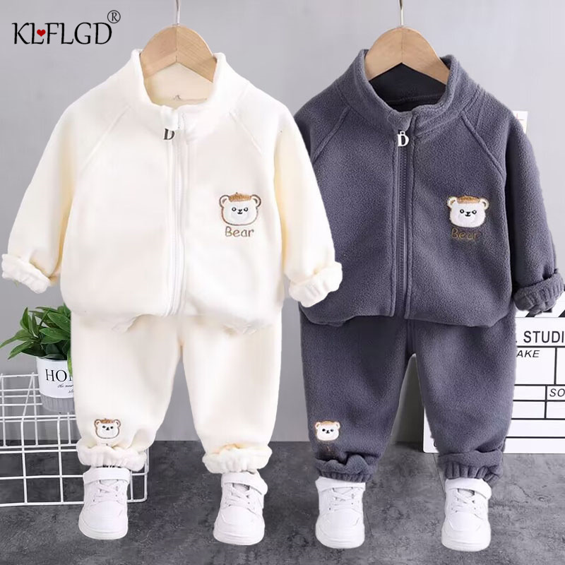 2024 nieuwe wintermeisjes pluche set voor jongens casual sport tweedelige set voor baby peuter outdoorkledingsets