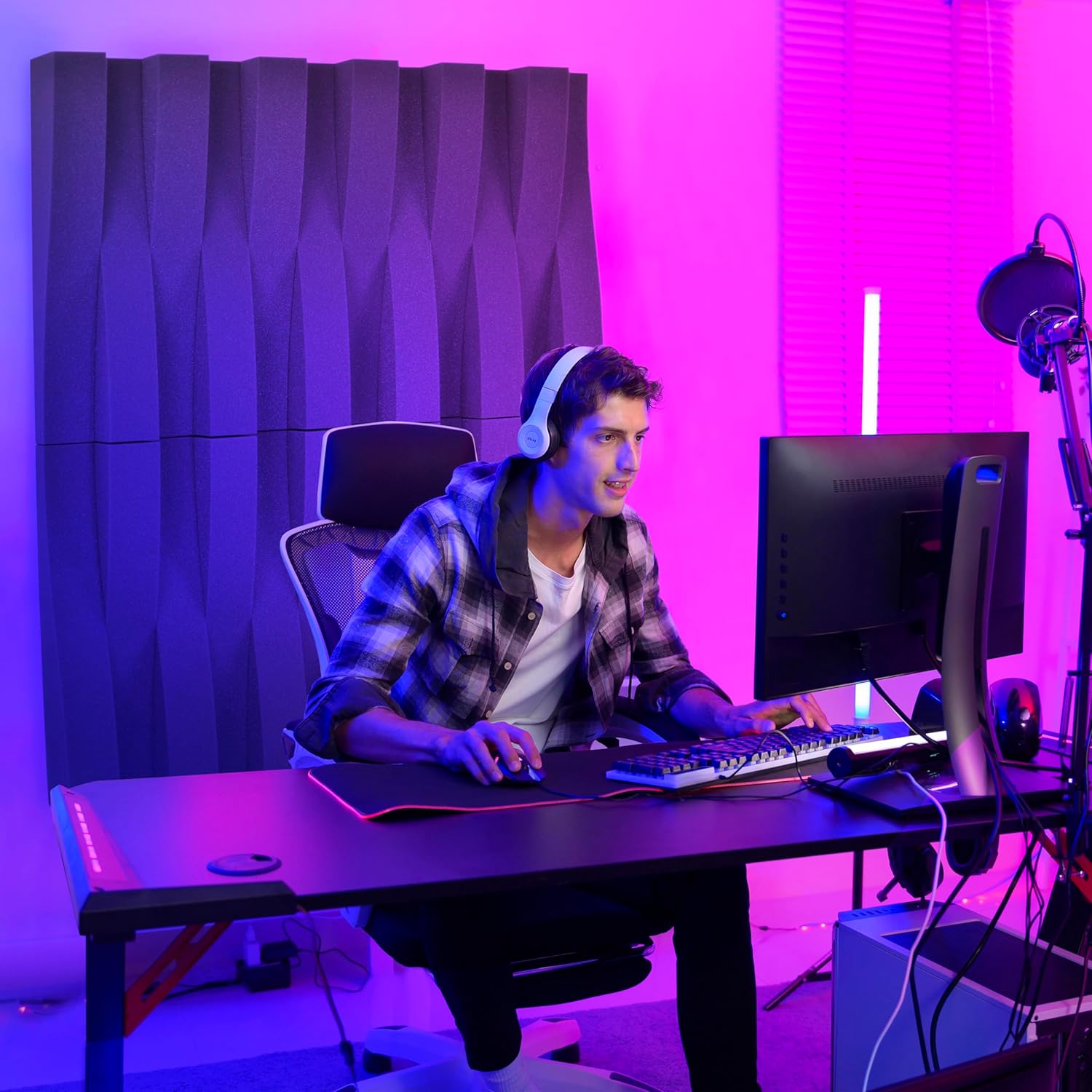 Paneles Acústicos Decorativos de Espuma Acústica 24 Unidades 595x75x75 mm sin Comprimir para Gaming Podcast Youtubers