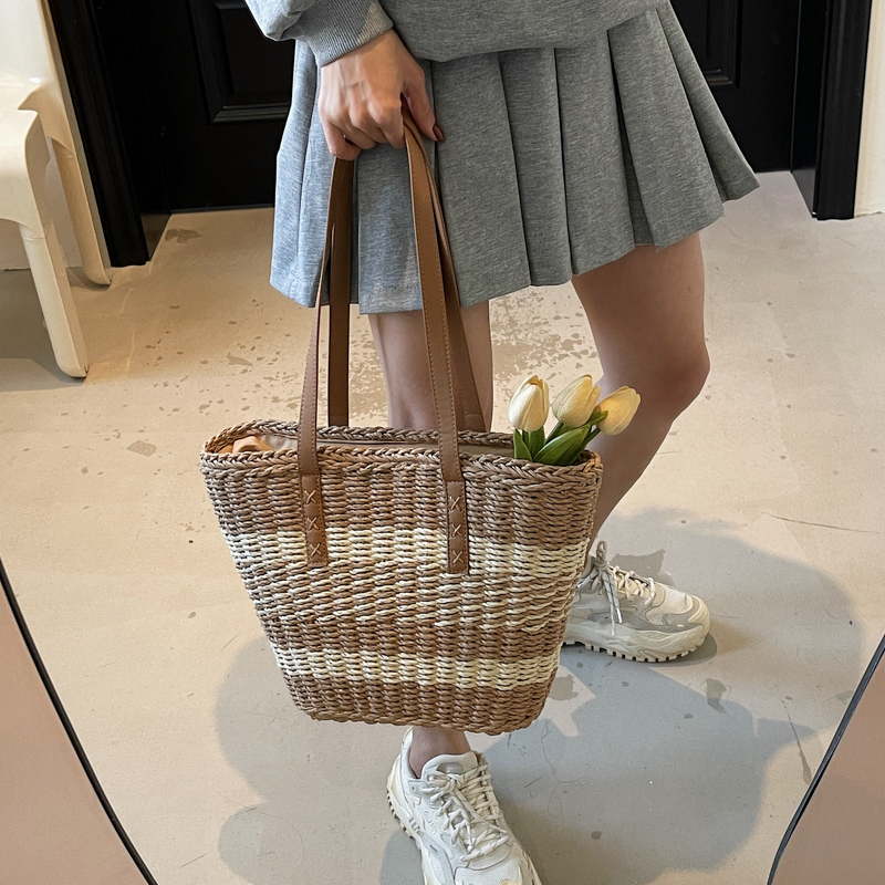 Vintage ฟางทอกระเป๋าฤดูร้อนผู้หญิงกระเป๋าชายหาด Elegance Tote แฟชั่นสุภาพสตรีกระเป๋าถือขนาดใหญ่ความจุกระเป๋าสะพาย Bohemian Satchel