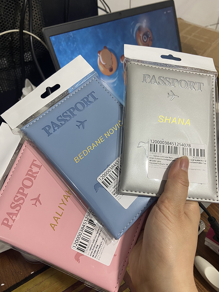 Nome personalizado da cor dourada na capa do passaporte carteira de viagem das mulheres dos homens nome personalizável titular do passaporte caso titular do cartão de visita