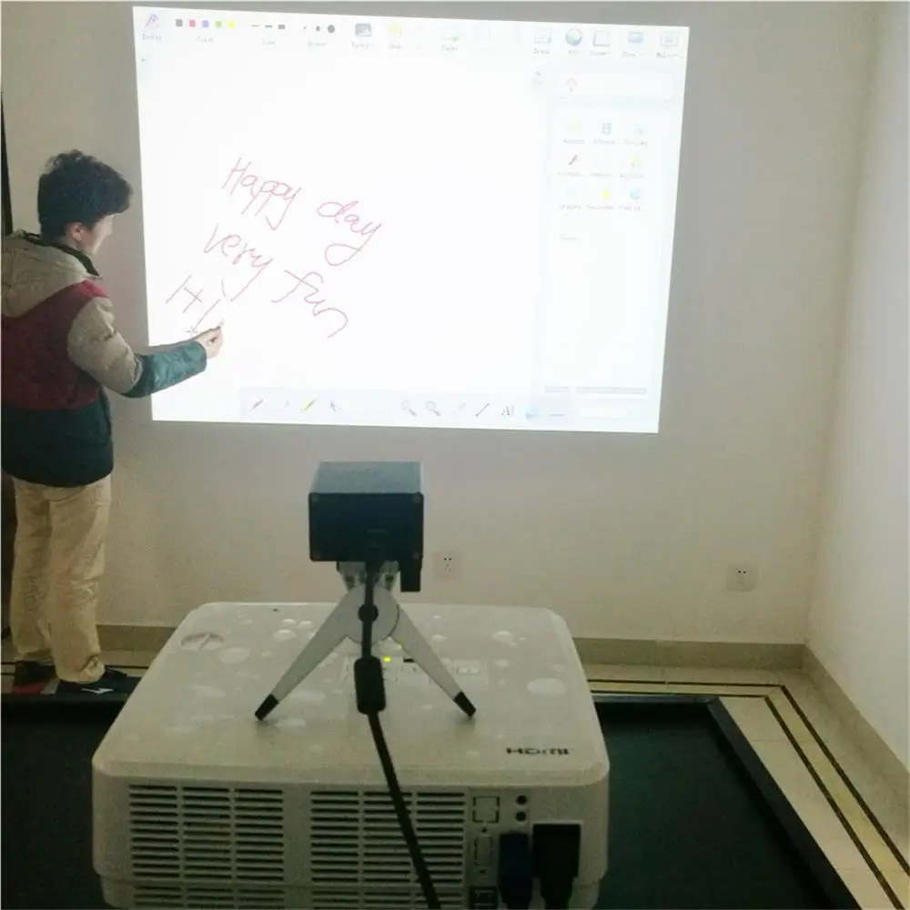 Cool Electronic Multi ปากกา Writing Digital ห้องเรียนเสมือนจริง Interactive Whiteboard สมาร์ทสำหรับนิทรรศการการศึกษาสัมมนา