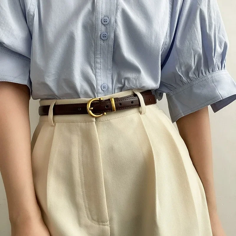 Cinturón de mujer estilo Instagram coreano nueva moda Retro Simple pequeña hebilla dorada negro práctico Jeans cinturón versátil cinturones Punk