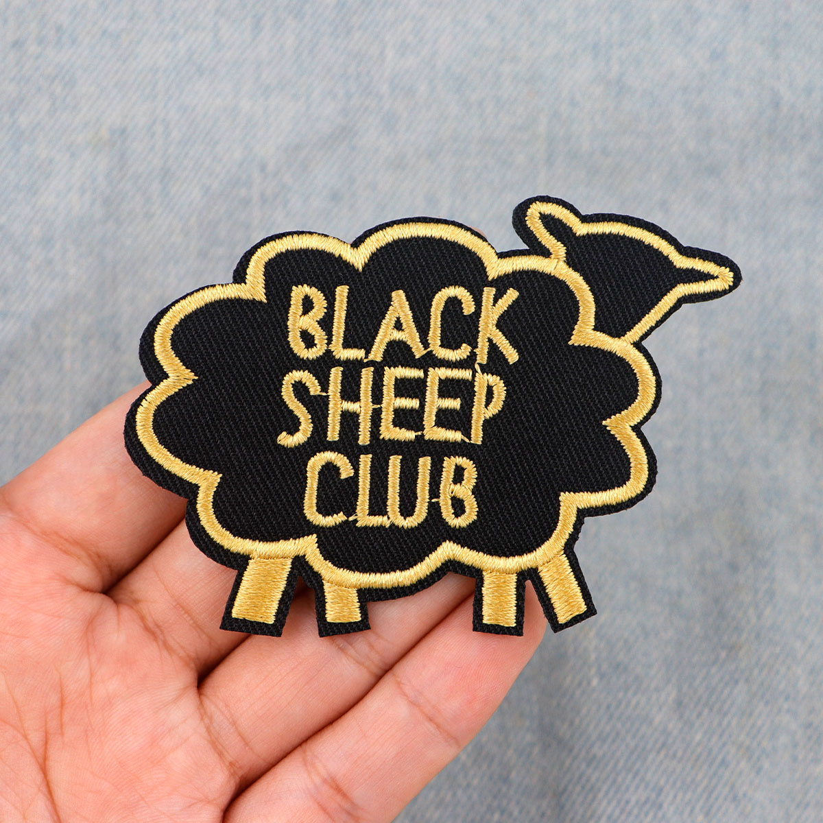 Niedliche Waschbär-Aufnäher auf Kleidung, SCHWARZES SCHAFE-CLUB, bestickte Aufnäher, Tiere, zum Aufbügeln, DIY-Kleidungszubehör