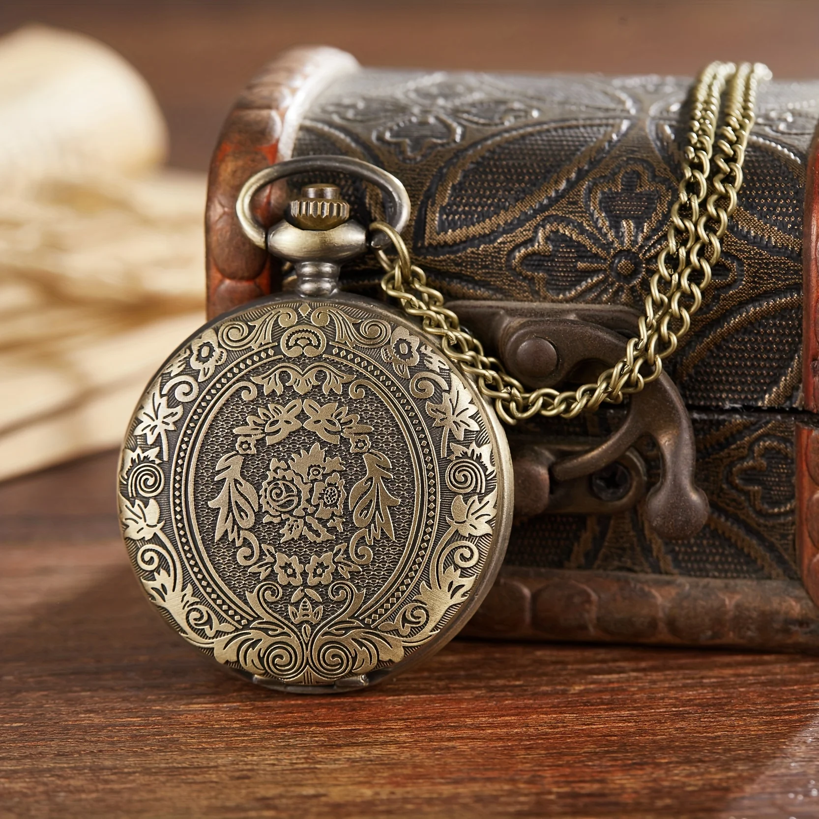 Retro Nostalgische Klassieke Gesneden Flip Cover Vrouwen Mannen Zakhorloges Kettingen Opknoping Horloges Quartz Geschikt Voor Het Geven Van Geschenken