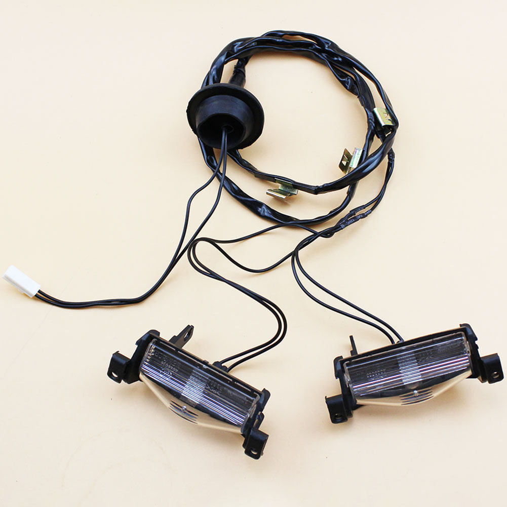 Aksesori Mobil lampu pelat nomor belakang rakitan dengan BS1E-51-270 bohlam