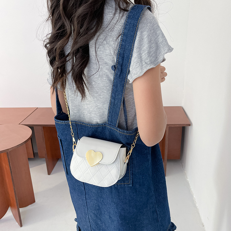 Stickerei Gewinde Mädchen Schulter Tasche Glänzenden Liebe Herz kinder Kleine Umhängetaschen Patent Leder Prinzessin Geldbörse Handtasche
