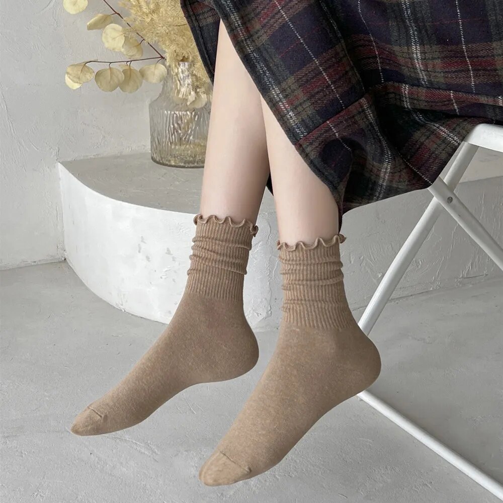 5 paia/lotto calzini di media lunghezza con volant set di colori solidi traspiranti da donna calzini da ragazza comfort che assorbono il sudore primaverili e autunnali