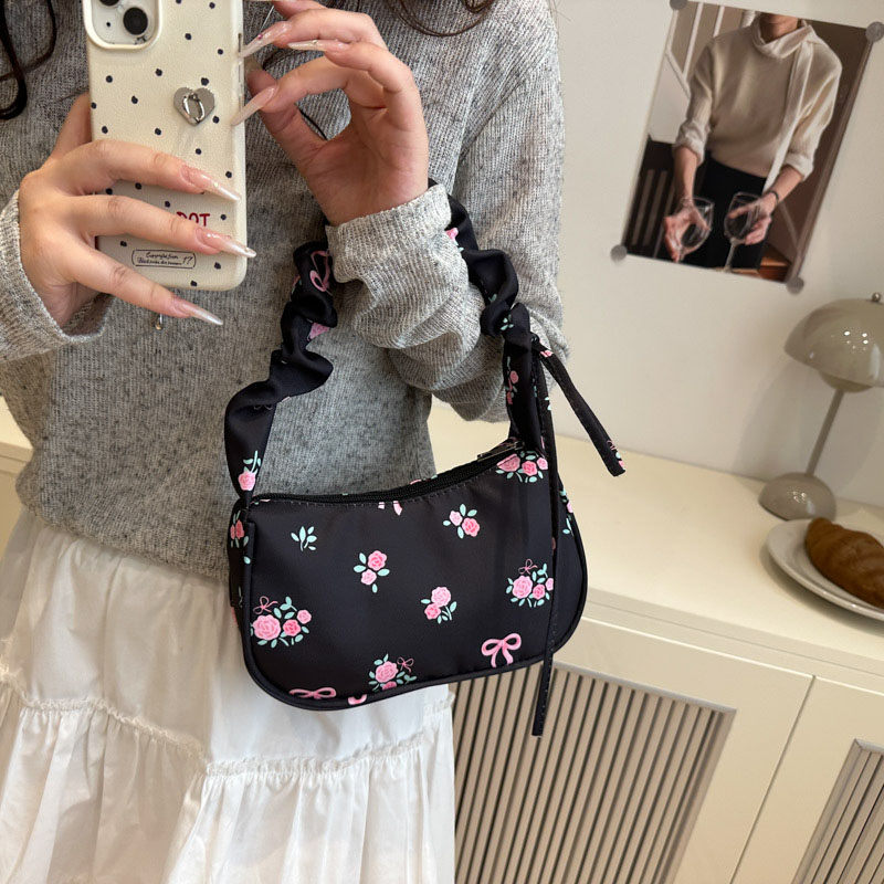 ファッション女性のハンドバッグ Y2K ミニマリスト脇の下ショルダーバッグクロスボディバッグ韓国調節可能なストラップメッセンジャーバックパック装飾ギフト