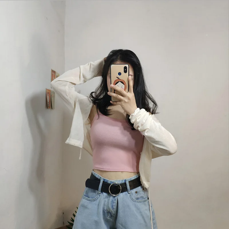 Nova camisola pequena de cor sólida de verão para meninas e estudantes, com um visual emagrecedor e um colete de linha versátil. Camisa de base curta