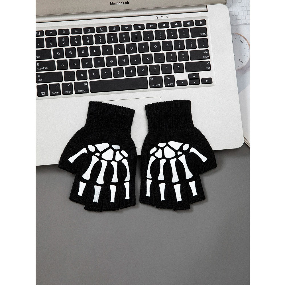 1pcs New Halloween Skeleton Skull Half Finger Punk Gloves Winter Skull Fingerless Black Mitten