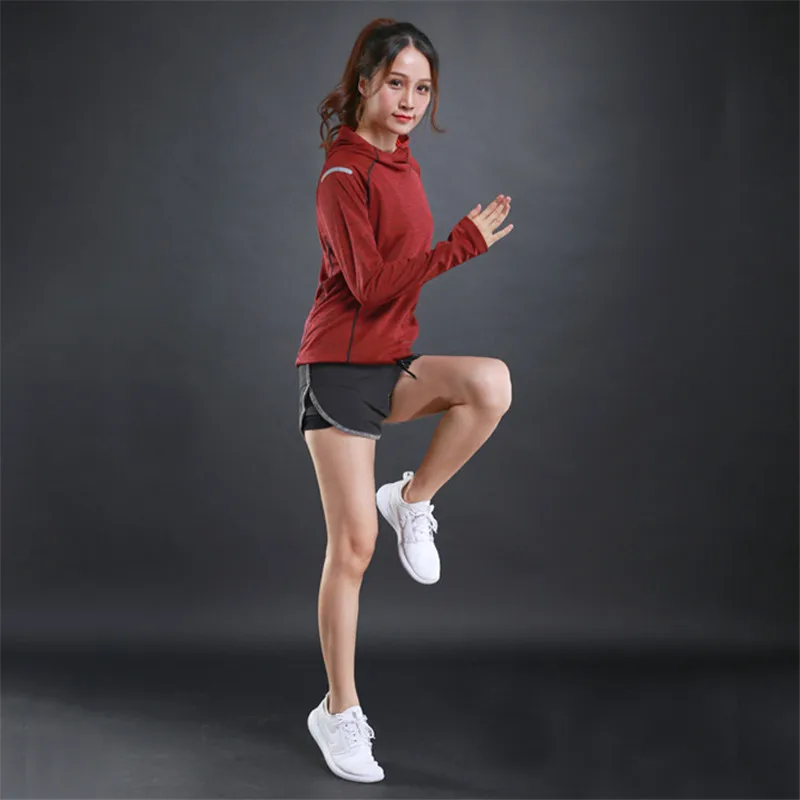 女性のジャケットパーカー長袖 Tシャツランニングトレーニング服速乾性通気性スポーツ Tシャツ女性のための