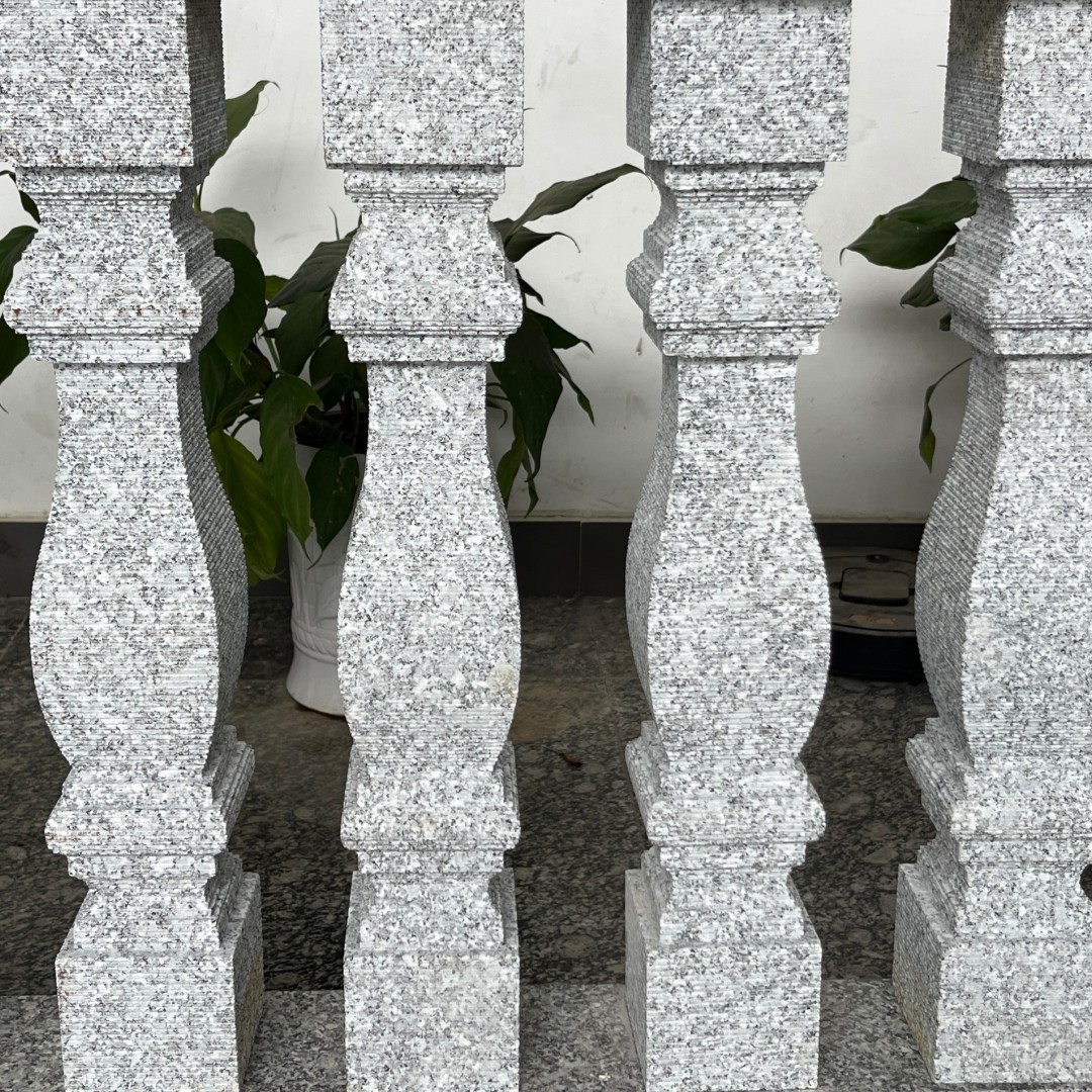 Architectonisch witmarmeren balustrade voor balkon