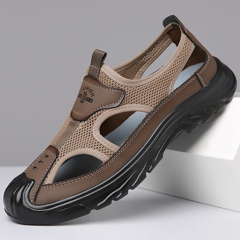 2024 Sandalen atmungsaktive Männer Schuhe Mesh Outdoor Männer hohle Sandalen rutsch feste Strands andalen Wohnungen Schuhe Zapatillas Hombre