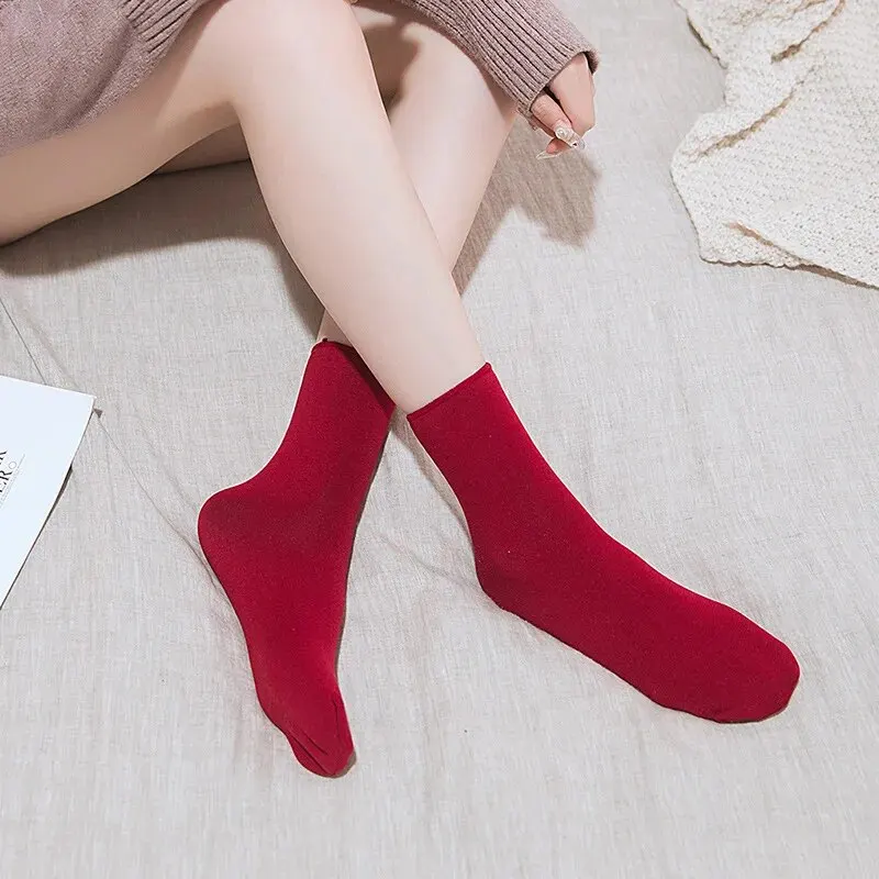 Calcetines gruesos y cálidos de lana para mujer, medias suaves y cómodas de Color sólido para el suelo del hogar, medias gruesas, botas suaves, calcetines para dormir