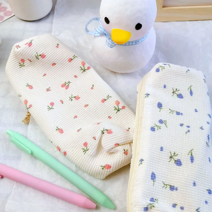 Astuccio per matite stile floreale fresco Kawaii Astucci per matite con fiori piccoli Astuccio per penne semplice e carino Borse portaoggetti Materiale scolastico Regalo di cancelleria