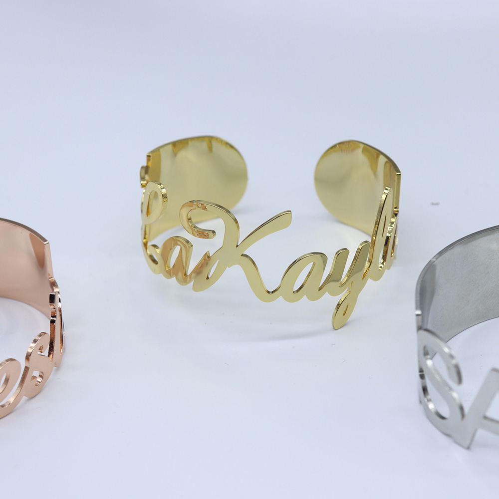 Pulsera de mujer con nombre personalizado, pulsera de acero inoxidable dorada y plateada, pulsera con dijes personalizados, regalo del Día de San Valentín
