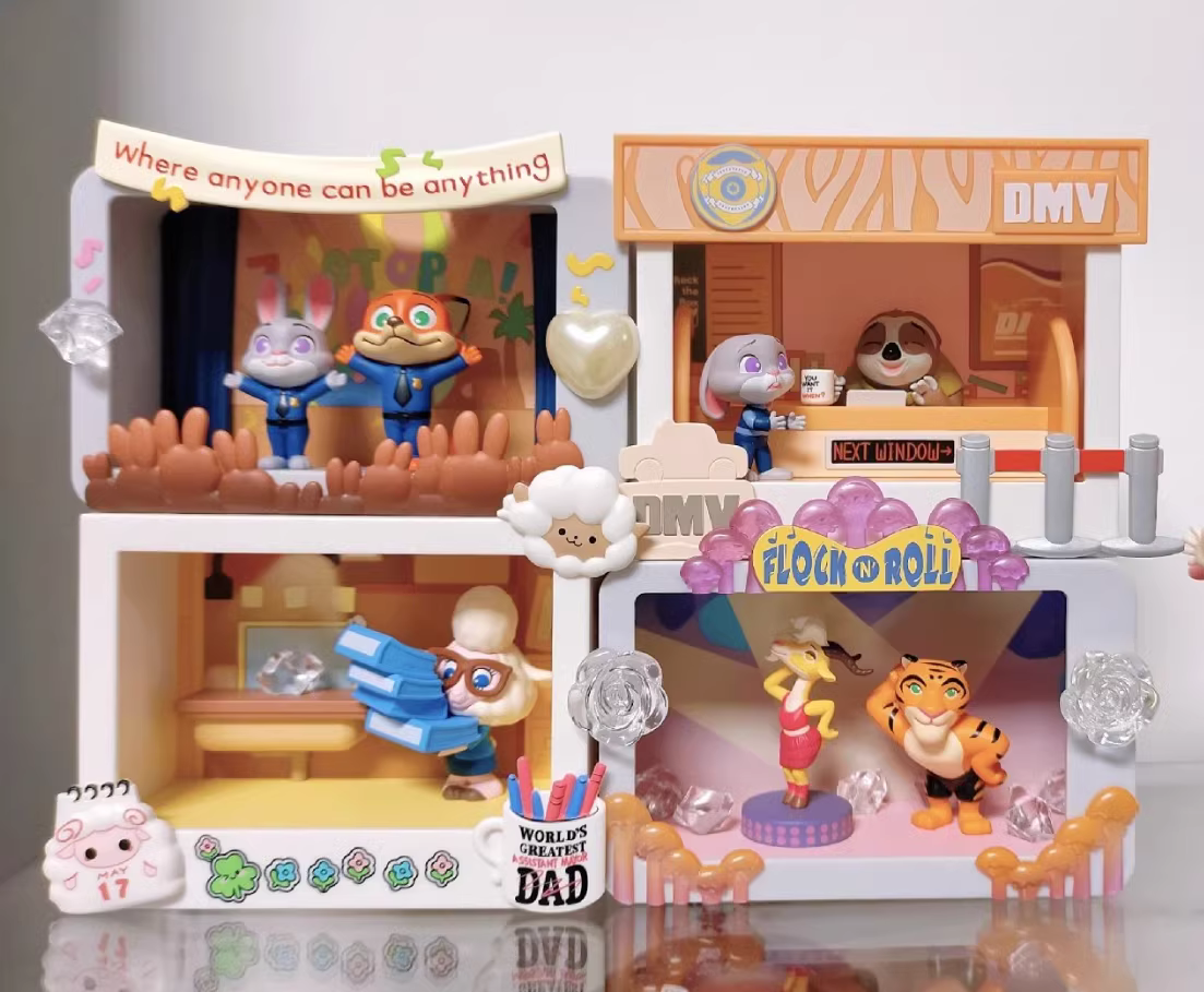 Hot Original Disney Zootopia Highlights Series Blind Box Handmade Birthday Trendy Desktop Ornament Toy Gift