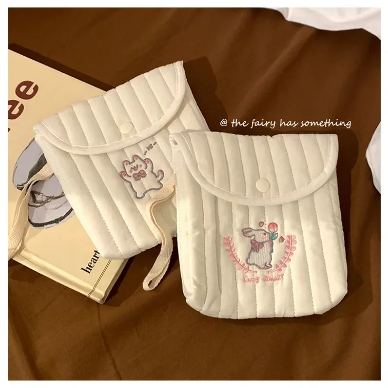 Mini Kawaii Square ผ้าอนามัยแบบพกพาสุภาพสตรีผ้าอนามัยกระเป๋าขนาดเล็ก Object Storage Bag