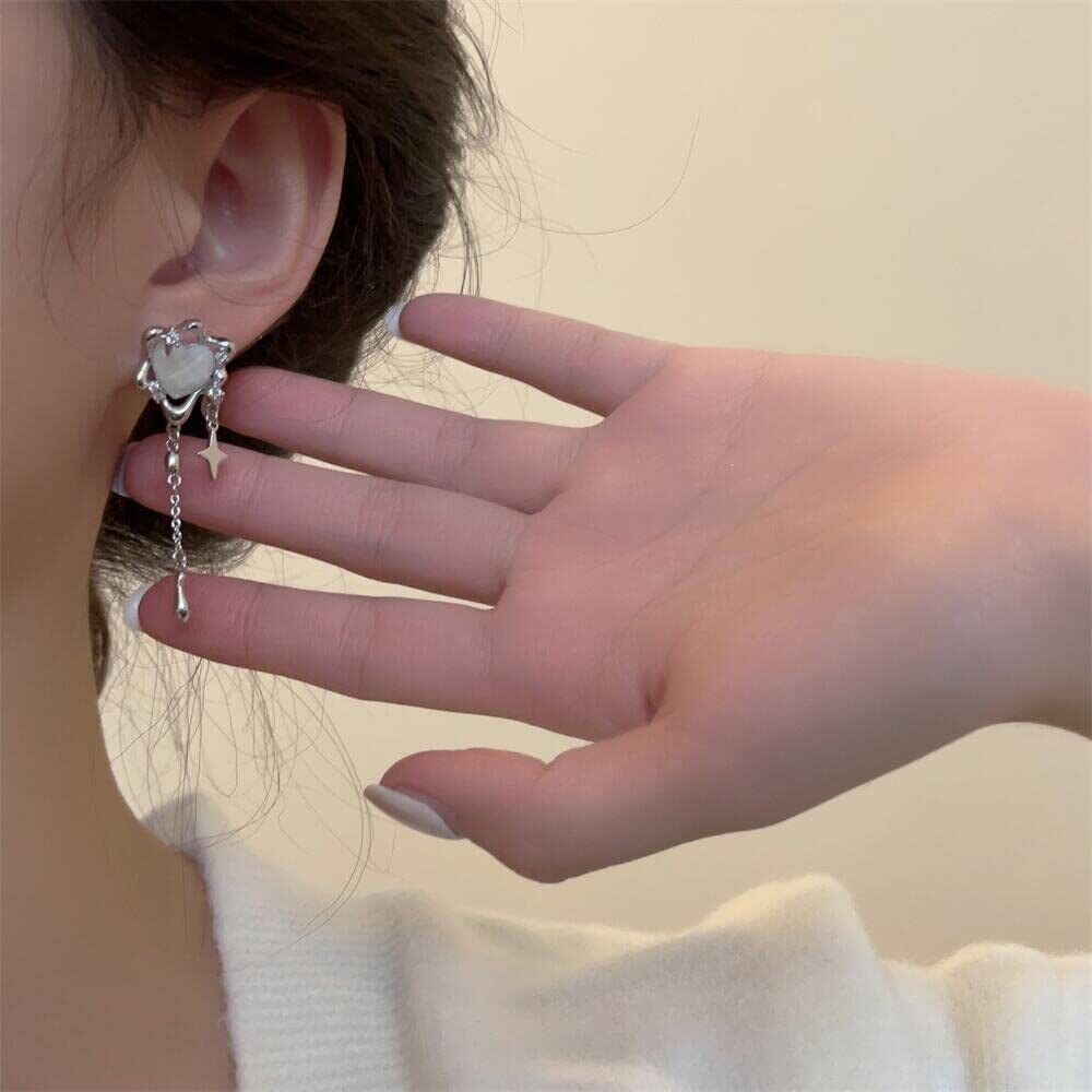 Orecchini con nappa da donna Pietra di luna Amore Romantico Surround Luce Estravaganza Orecchini Mangxing ad alto senso Orecchini Trend Su