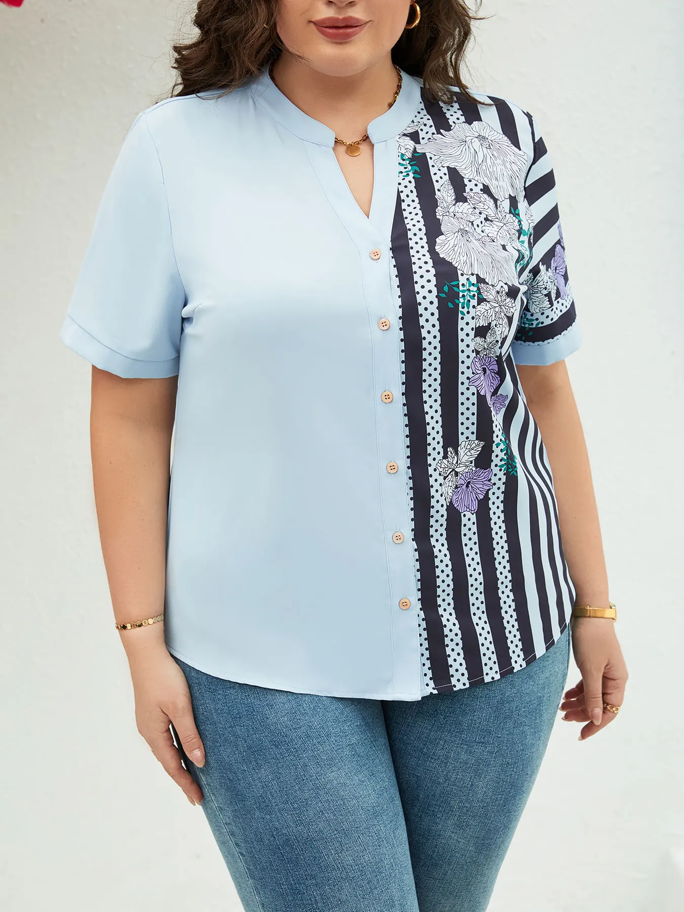 Plus Size Casual Blouse, Women's Plus Colorblock Floral & Stripe Print Short Sleeve Notched Neck Button Up Henley Blouse