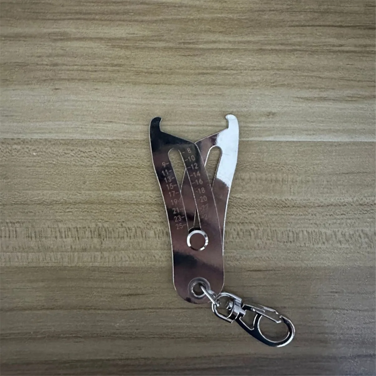 BAAU Portable Precision Thread Size Check Keychain - Bolt Size Finder Keychain, Portable Keychain