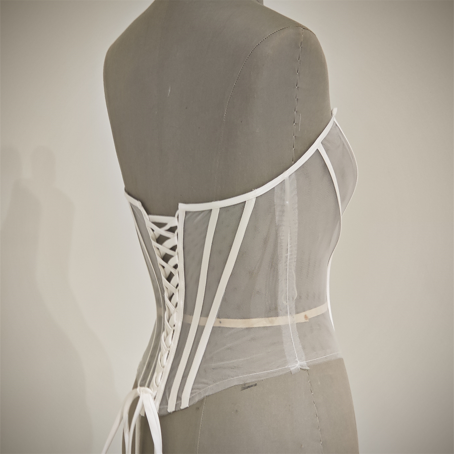 Wykonany na zamówienie damski seksowny gorset z iluzją Tiul z kościami Suknia ślubna Odzież wewnętrzna Grils Shapewear Body Restraint Bodice Of Bride