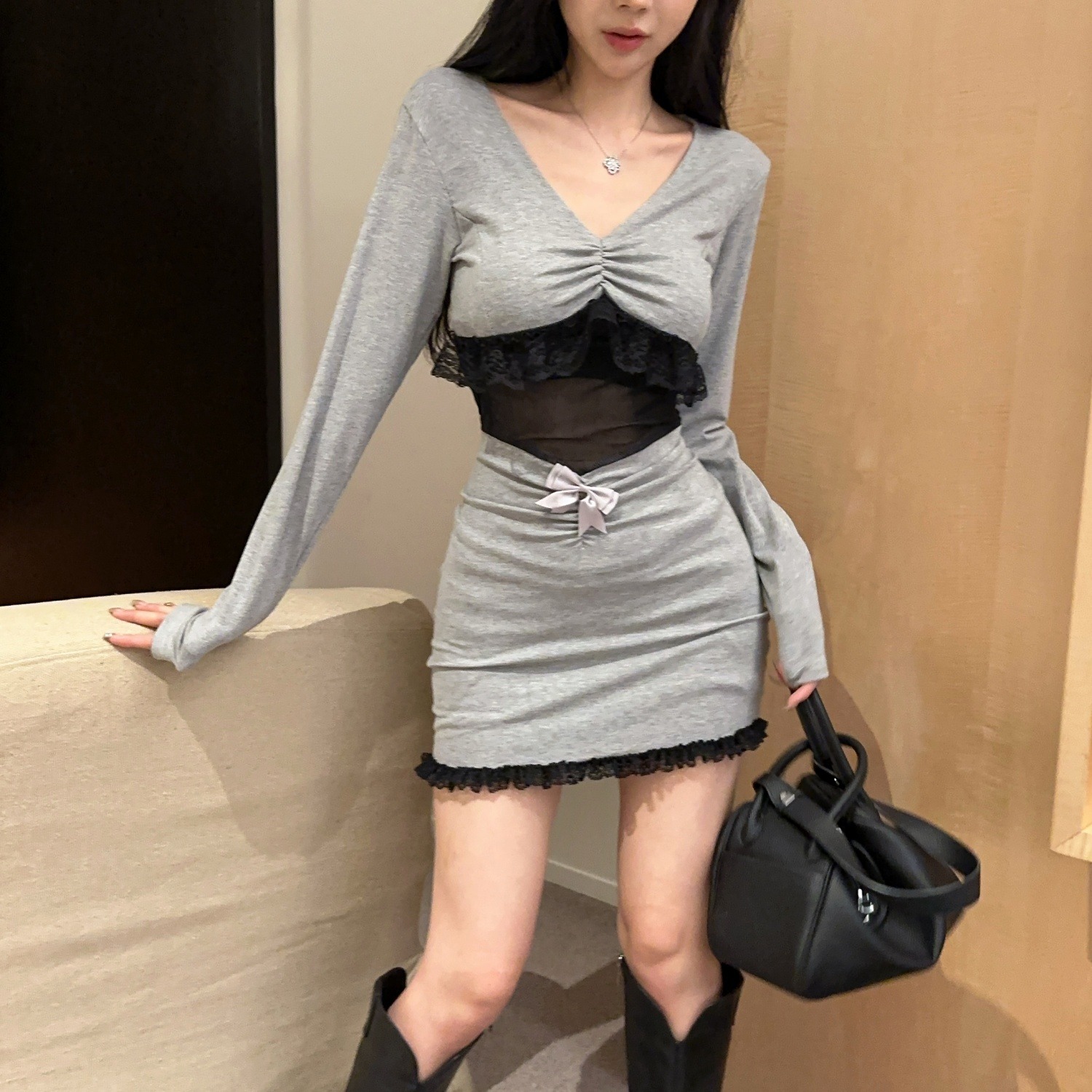 ファッショナブルなセクシーなショートスカートボディコンメッシュスプライスデザインシースルーレーストリムドレスポリエステル繊維100%春夏シーズン