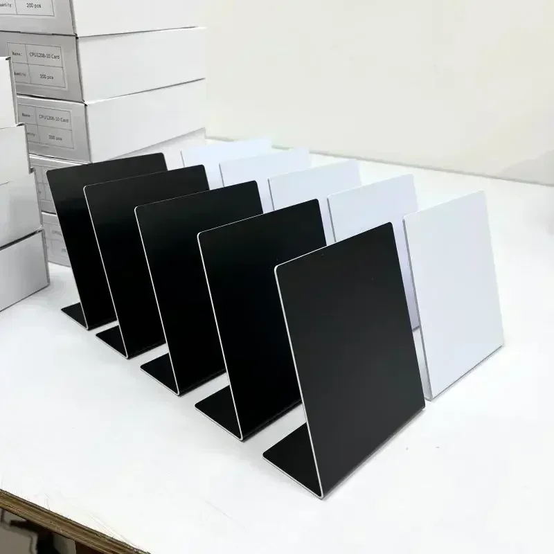 NFC Wit Zwart Leeg Patroon 13,56 MHz 504 Bytes NFC215 chip Patroonloze Sociale media RFID NFC Google Review stand display