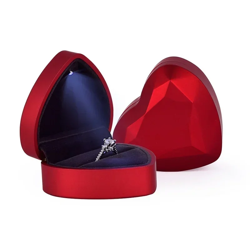 Creative Heart Shaped ไฟ LED กล่องเครื่องประดับ High-end ข้อเสนอสารภาพแหวนกล่องเครื่องประดับกล่องจี้