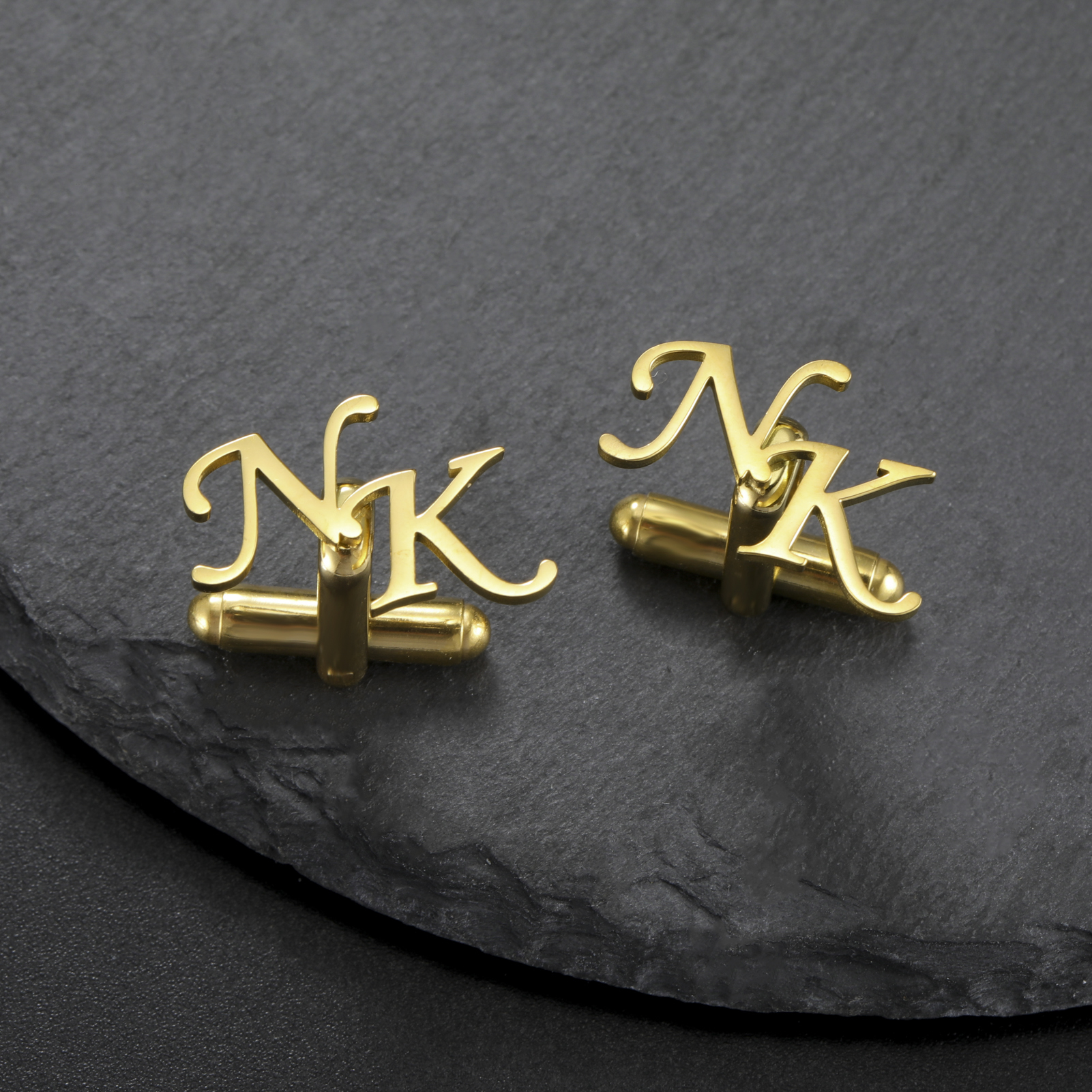 Skyrim 2 Stück individuelle Manschettenknöpfe für Herren, Edelstahl, personalisierte Initialen, Buchstaben-Manschettenknöpfe für Anzug, trendiger Schmuck, Hochzeitsgeschenk