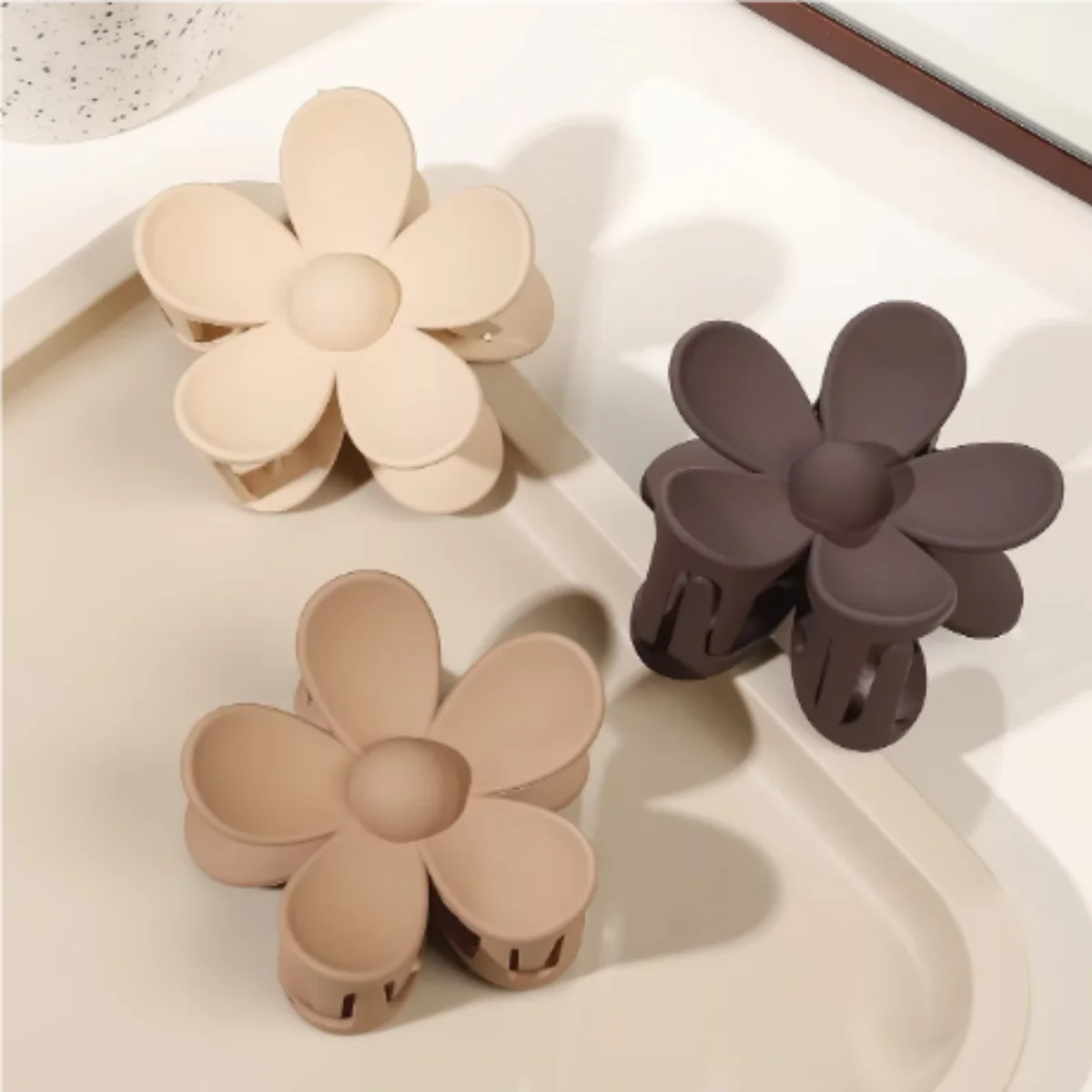 Grampos de garra de flor de cores neutras, grampos de cabelo para mulheres antiderrapantes, clipes de garra para cabelos grossos, presentes para mulheres e meninas