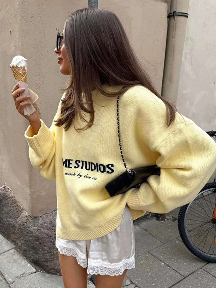 Moda amarelo malha carta camisola feminina chique manga cheia em torno do pescoço plissado solto pulôver novo outono férias roupas de rua