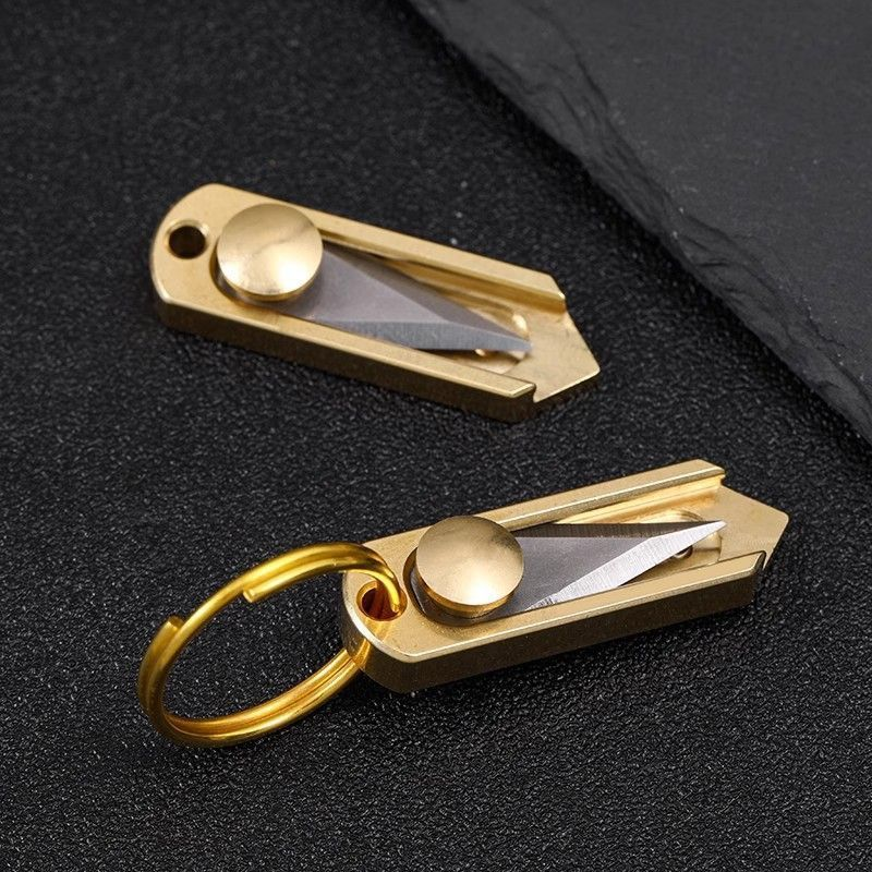 Neuheit Obst Erdbeere Utility Messer Mini Kawaii Tragbare Handwerk Verpackung Box Papier Umschlag Cutter Messer Brieföffner Werkzeuge