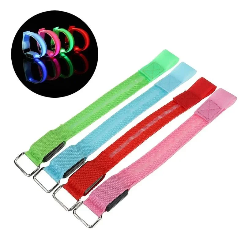 2 Teile/satz LED Nacht Pferd Bein Sicherheit Gürtel Pferd Bein Straps Anzug Dekoration Leuchtende Rohre Pferde Reiten Reit Liefert