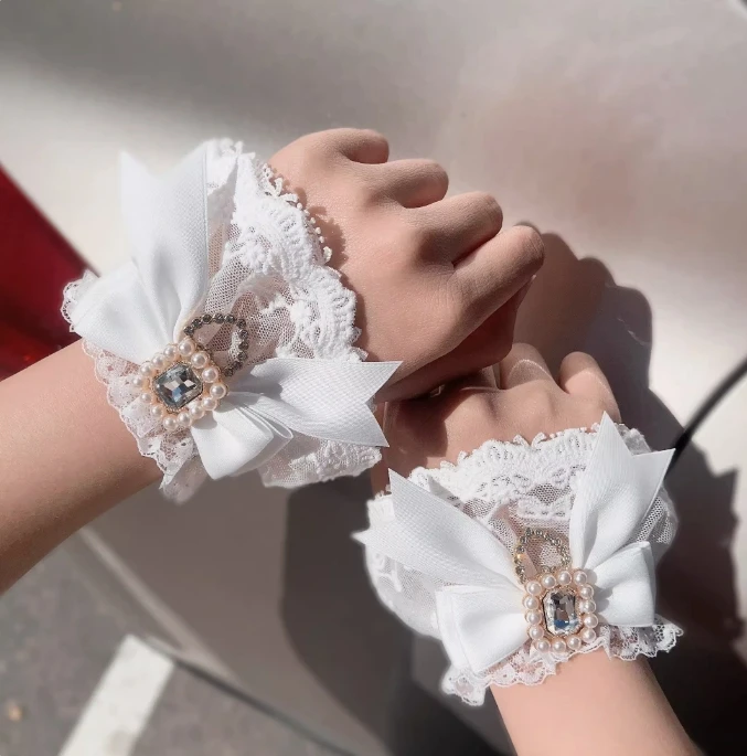 Manguitos de lazo de encaje hechos a mano de encaje de tres capas, pulsera hecha a mano de mina japonesa Lolita, accesorios de guantes de moda