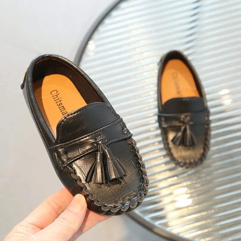 Kinder Mokassin Schuhe Jungen Wohnungen Müßiggänger Nicht-slip Quasten Nette Kinder Casual Leder Schuhe Weiche Slip-on Plissee einfarbig 2023
