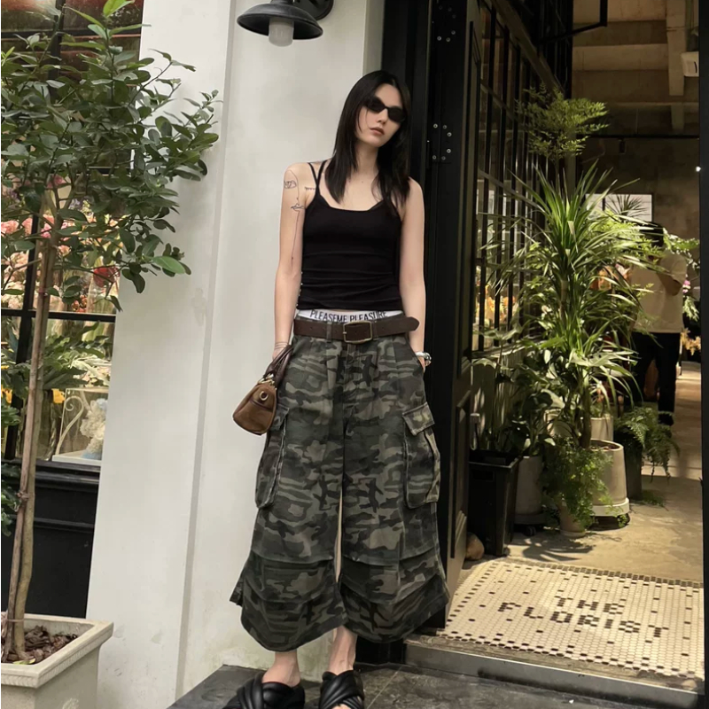 American Camouflage ผู้หญิง Baggy Cargo กางเกงขาสั้นกระเป๋า High Street หล่อแฟชั่นฤดูร้อนยอดนิยม Vintage Hip Hop Casual Shopper
