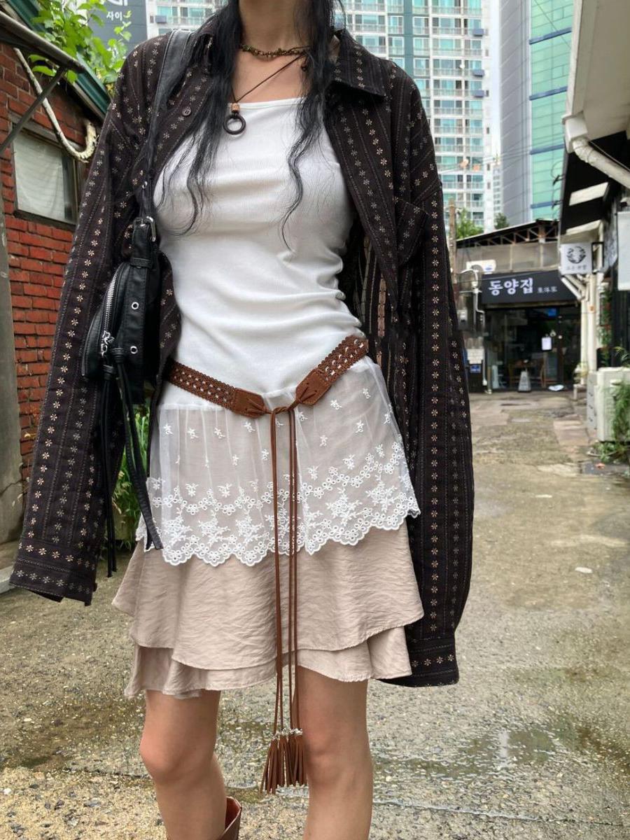 Spring 2025 New Sle Women's Embroidered Lace Trim Slim Fit Tank Top with Tulle Underlay Patchwork Skirt Layered Wear Base S...