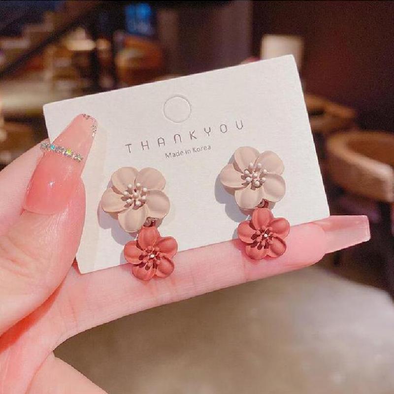 Pendientes colgantes de flores en contraste para mujer, aretes de flores versátiles, sencillos, Vintage, FRANCÉS