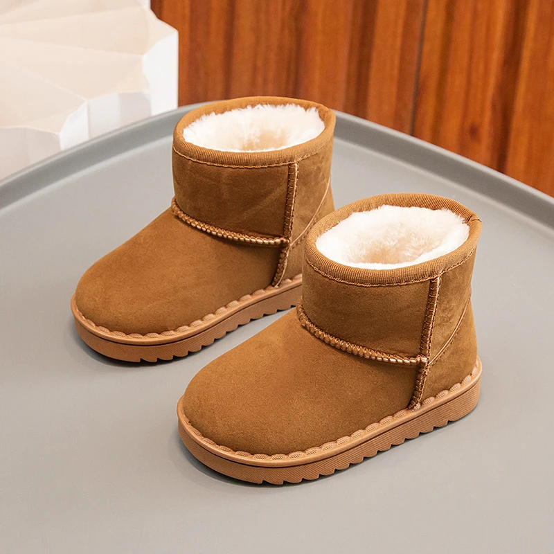 Crianças botas de neve estilo conciso de pelúcia grosso inverno crianças bota curta cor sólida deslizamento-on unisex clássico meninos meninas sapatos 23-36