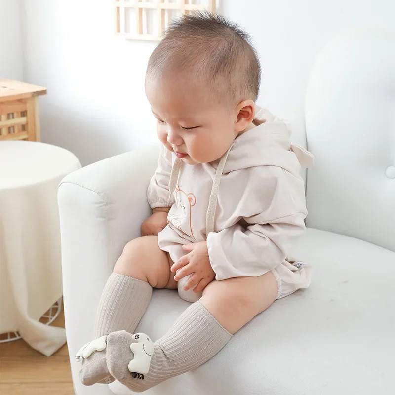 Otoño Invierno calcetines de algodón suave para niñas recién nacidas calcetines de animales de dibujos animados para bebés calcetines antideslizantes para bebés primavera