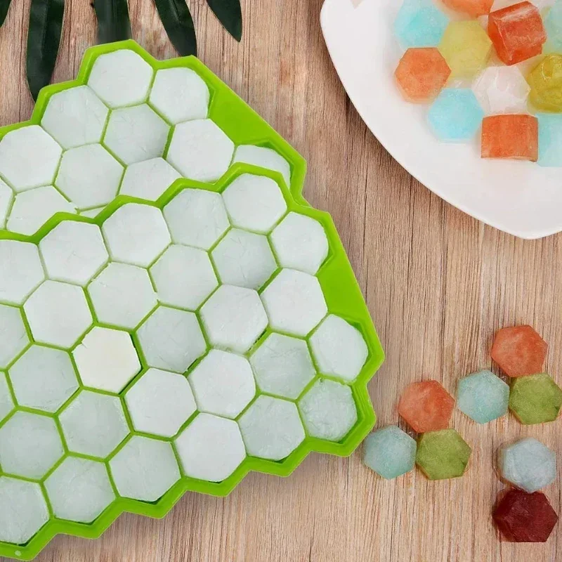 Bandejas de cubo de gelo reutilizáveis Honeycomb, Molde de cubo de gelo de silicone, BPA Free Ice Maker com tampas removíveis