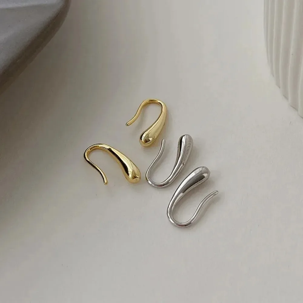 Orecchini in argento a forma di goccia d'acqua per le donne Temperamento semplice Ins Gioielli retrò Festa di compleanno