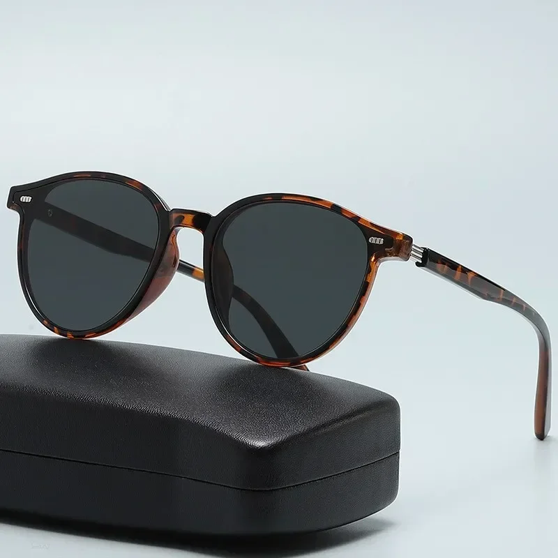 Nuevas gafas De Sol ovaladas pequeñas para mujer, gafas informales De marca a la moda para mujer, gafas Vintage para hombre, gafas De Sol para exteriores UV400, gafas De Sol